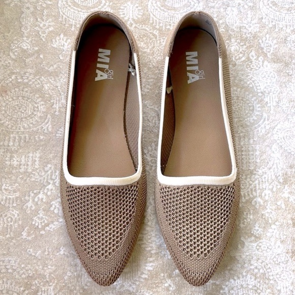 Brand New Mia Girl Woven Stretch Neutral Slip On Fly Knit Pointed Toe Flats - Picture 2 of 15
